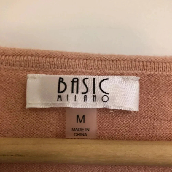 NWOT Soft Pastel Peach V-Neck  Sweater Size M Balletcore Casual Office Classic - Picture 9 of 11